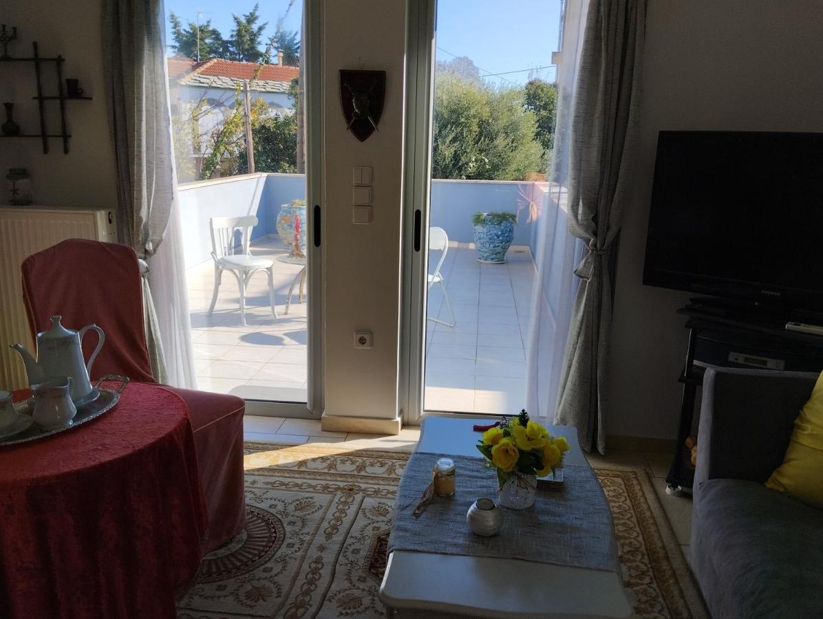 Apartamento Πέτρινο Στη Θάλασσα Nafpaktos Exterior foto