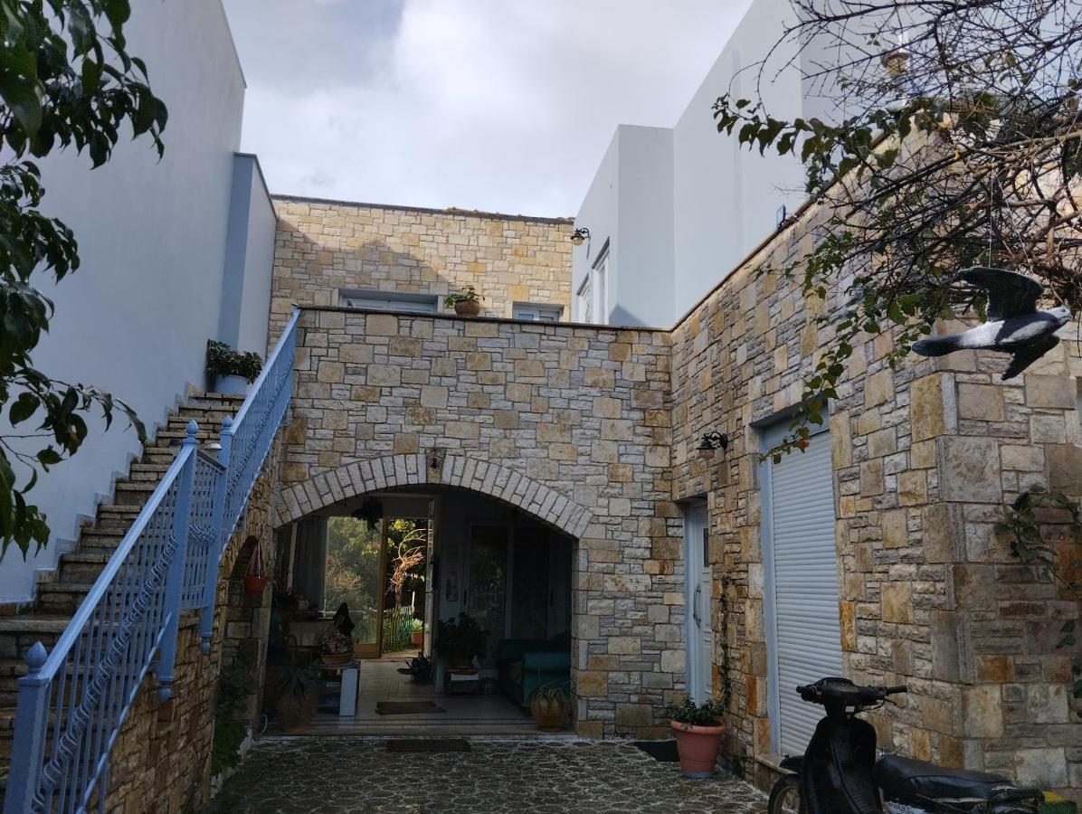 Apartamento Πέτρινο Στη Θάλασσα Nafpaktos Exterior foto