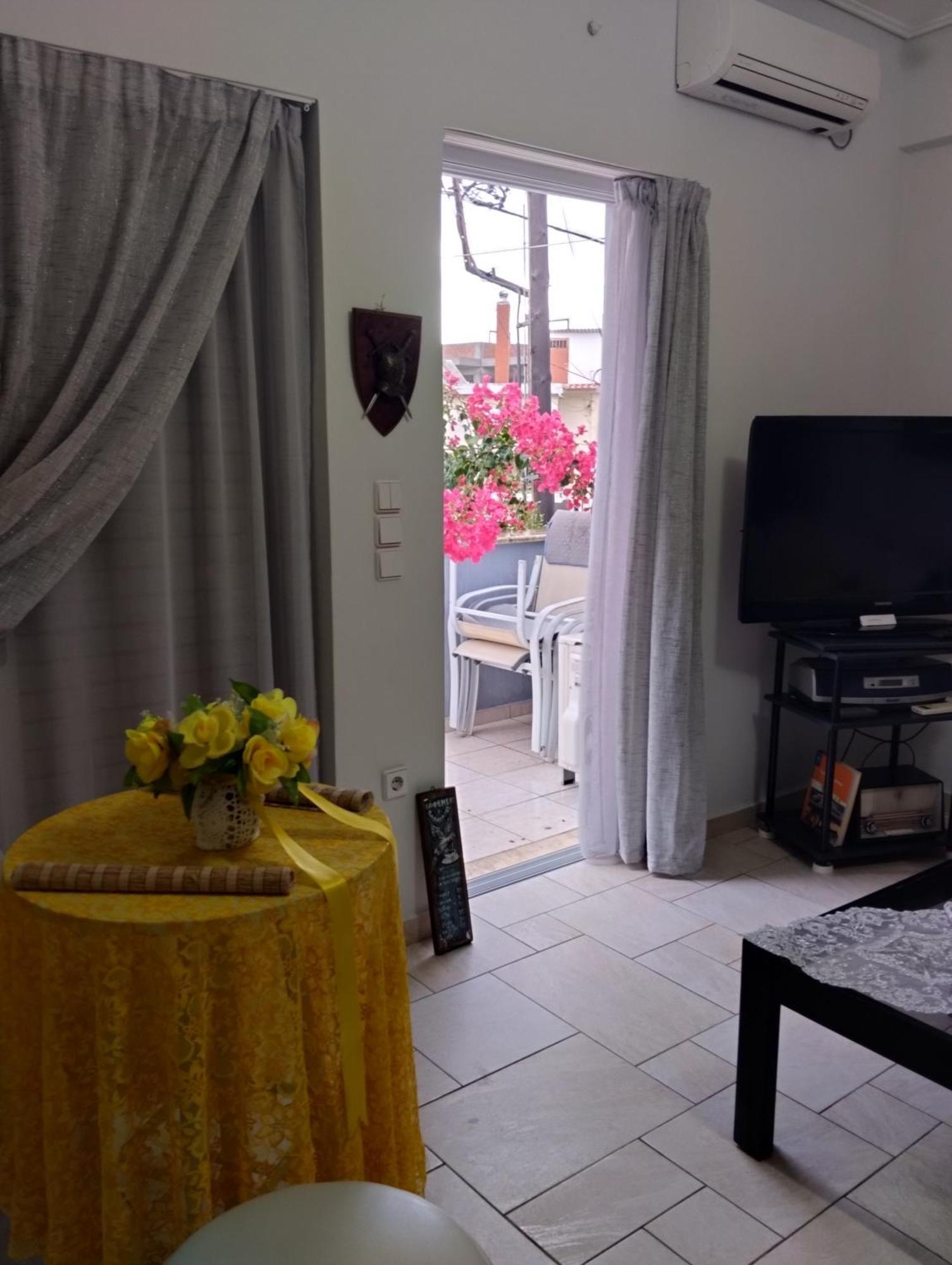 Apartamento Πέτρινο Στη Θάλασσα Nafpaktos Exterior foto